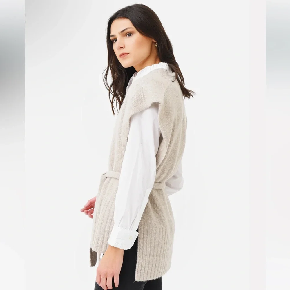NWT Xirena camel Margo cashmere vest